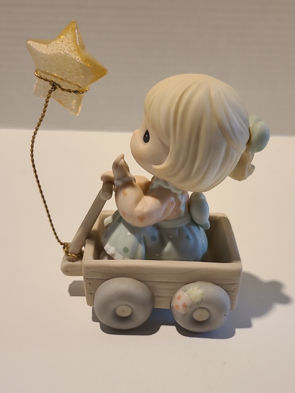 Precious Moments Girl in Wagon Figurine with Star Balloon - 1999 Collectors Club